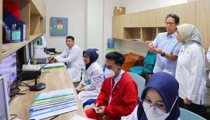 Meski Libur Panjang, Menkes Tegaskan Rumah Sakit Tetap Siaga Layani Pasien Darurat