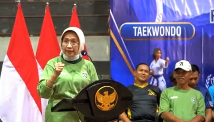 Kontingen Tempursari Curi Perhatian di Pembukaan Popkab Lumajang 2026, Bupati Lumajang: Berangkat Sebelum Subuh Tapi Tetap Semangat!